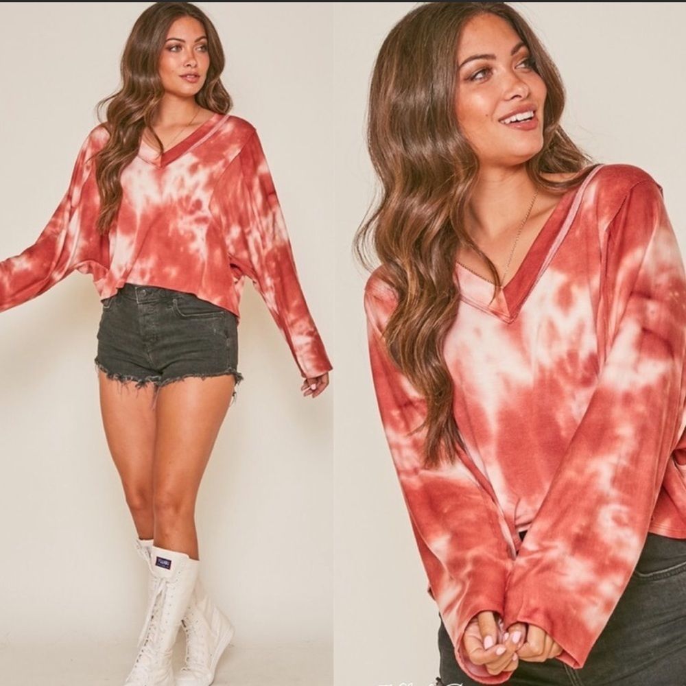 ❤️V Neck Super Soft Tie Die Batwing Top❤️